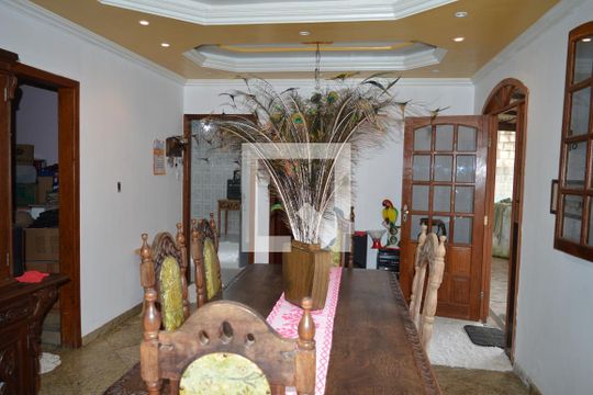 Copa de casa à venda com 3 quartos, 420m² em Parque Maracana, Contagem
