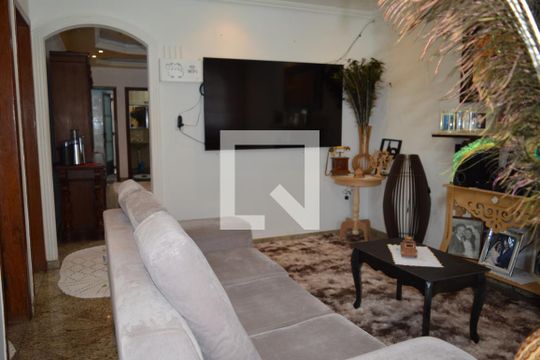 Sala de casa à venda com 3 quartos, 420m² em Parque Maracana, Contagem