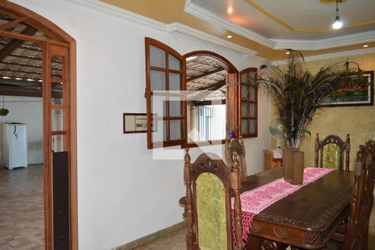 Copa de casa à venda com 3 quartos, 420m² em Parque Maracana, Contagem