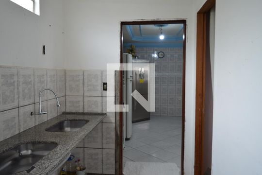 Cozinha de casa à venda com 3 quartos, 420m² em Parque Maracana, Contagem