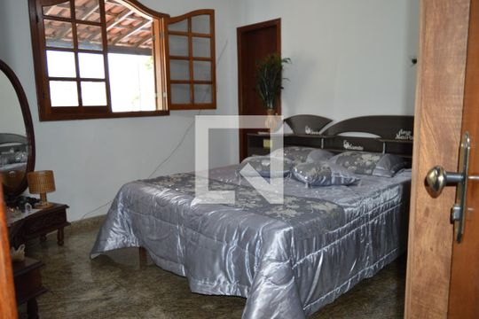 Suíte 1 de casa à venda com 3 quartos, 420m² em Parque Maracana, Contagem