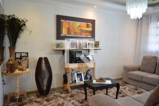 Sala de casa à venda com 3 quartos, 420m² em Parque Maracana, Contagem