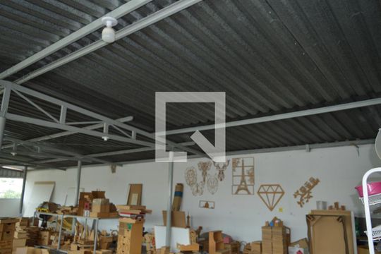 Terraço de casa à venda com 3 quartos, 420m² em Parque Maracana, Contagem