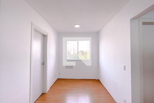Apartamento para alugar com 2 quartos, 39m² em Canindé, São Paulo
