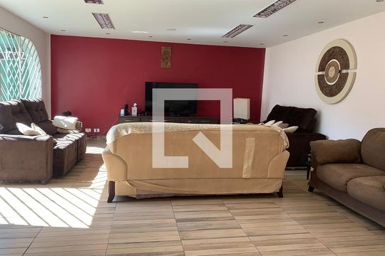 Sala 1  de casa para alugar com 3 quartos, 492m² em Vila Progresso, Guarulhos