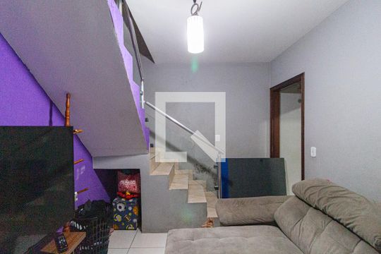 Sala de casa à venda com 3 quartos, 145m² em Padroeira, Osasco