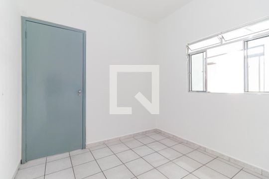 Quarto de kitnet/studio para alugar com 1 quarto, 35m² em Vila Baby, São Paulo