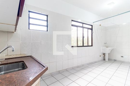Cozinha e Área de Serviço de kitnet/studio para alugar com 1 quarto, 35m² em Vila Baby, São Paulo