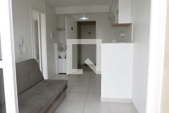 Sala de apartamento para alugar com 1 quarto, 31m² em Vila Palmeiras, São Paulo