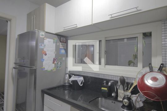Cozinha de casa de condomínio à venda com 4 quartos, 88m² em Bairro Fátima, Canoas
