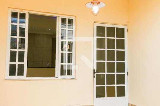 Entrada de casa à venda com 2 quartos, 70m² em Piedade, Rio de Janeiro