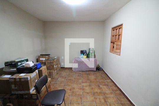 Quarto 4 de casa à venda com 6 quartos, 261m² em Vila Antonieta, São Paulo