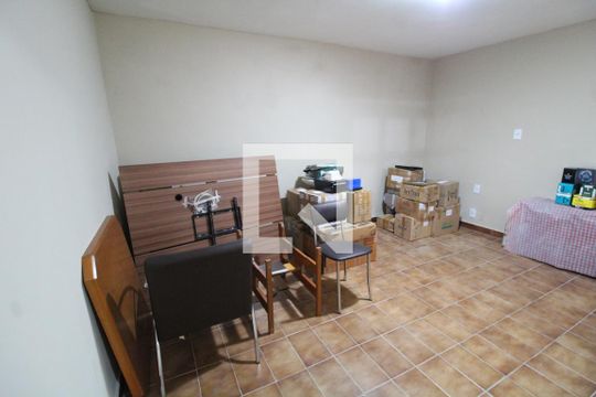 Quarto 4 de casa à venda com 6 quartos, 261m² em Vila Antonieta, São Paulo