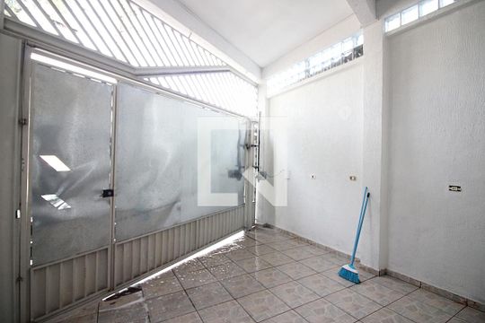 Garagem de casa à venda com 3 quartos, 115m² em Baeta Neves, São Bernardo do Campo