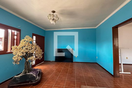 Sala 1 de casa para alugar com 5 quartos, 168m² em Centro, Novo Hamburgo