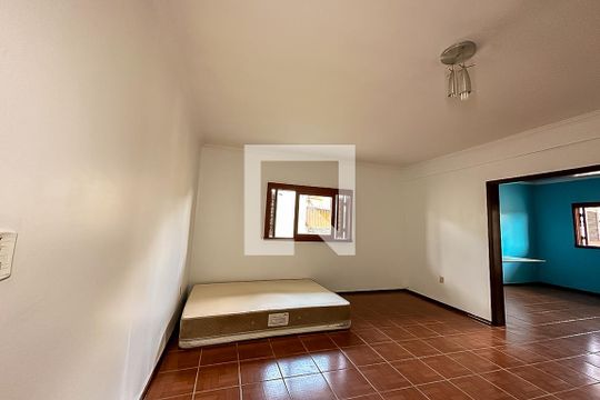 Sala 2 de casa para alugar com 5 quartos, 168m² em Centro, Novo Hamburgo
