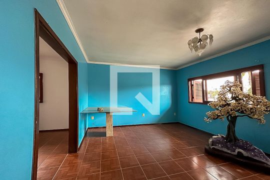 Sala 1 de casa para alugar com 5 quartos, 168m² em Centro, Novo Hamburgo