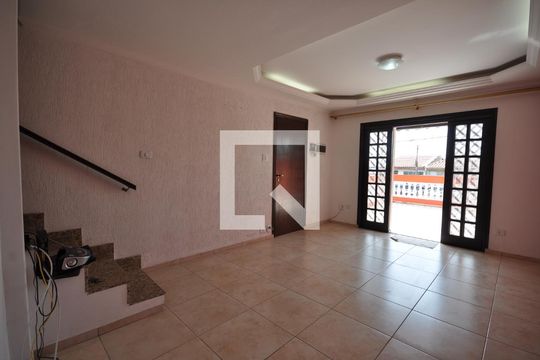 Casa para alugar com 3 quartos, 113m² em Parque Vitória, São Paulo