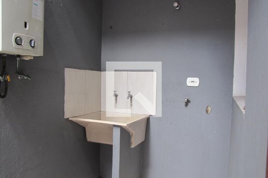 Área de Serviço de casa para alugar com 2 quartos, 70m² em Vila Ré, São Paulo