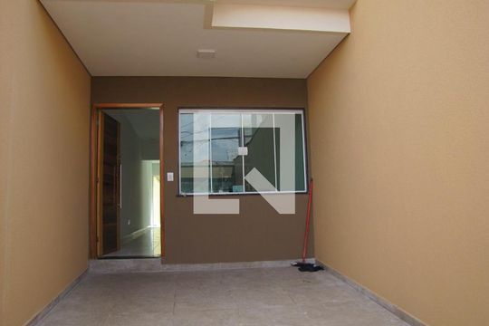 Garagem  de casa à venda com 2 quartos, 98m² em Cidade Patriarca, São Paulo