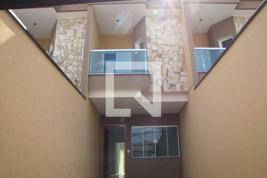 Garagem  de casa à venda com 2 quartos, 98m² em Cidade Patriarca, São Paulo