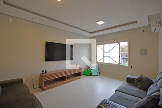 Sala de casa para alugar com 4 quartos, 375m² em Camaquã, Porto Alegre