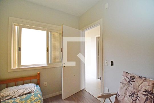 Quarto 1 de casa para alugar com 4 quartos, 375m² em Camaquã, Porto Alegre