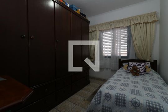 Quarto 1 de casa à venda com 3 quartos, 242m² em Vila Eldizia, Santo André