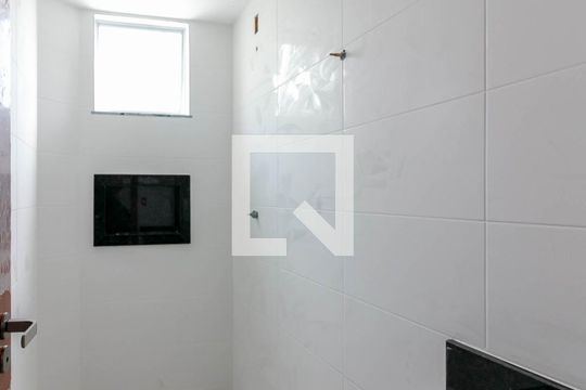 Banheiro Social de apartamento à venda com 2 quartos, 110m² em Novo Eldorado, Contagem