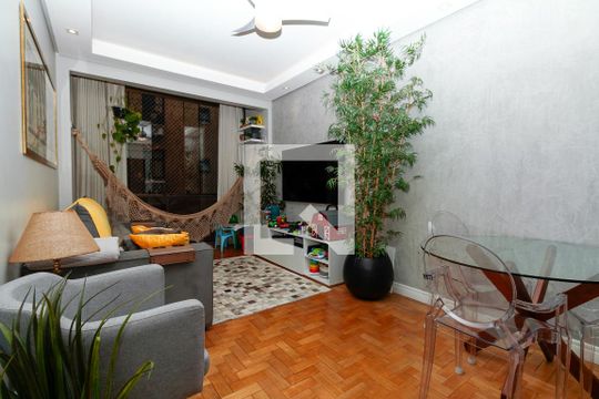 Apartamento à venda com 2 quartos, 74m² em Centro Histórico, Porto Alegre