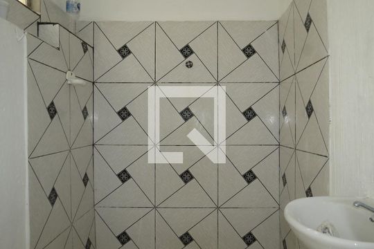 Banheiro de casa para alugar com 1 quarto, 39m² em Freguesia do Ó, São Paulo