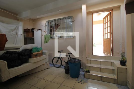Garagem de casa à venda com 3 quartos, 115m² em Vila Anhanguera, São Paulo