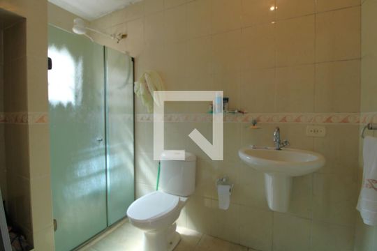 Banheiro da suíte de casa à venda com 3 quartos, 115m² em Vila Anhanguera, São Paulo