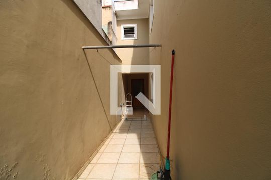 Quintal lateral de casa à venda com 3 quartos, 115m² em Vila Anhanguera, São Paulo