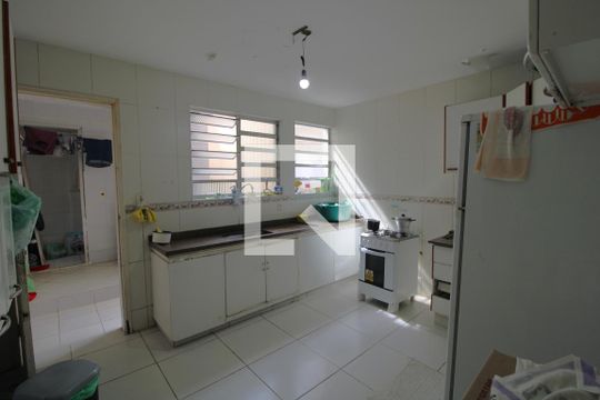 Cozinha de casa à venda com 3 quartos, 115m² em Vila Anhanguera, São Paulo