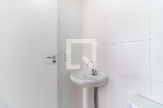 Banheiro de apartamento à venda com 2 quartos, 34m² em Parque Fongaro, São Paulo
