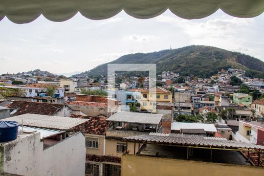 Sala - Janela de apartamento para alugar com 2 quartos, 58m² em Cascadura, Rio de Janeiro
