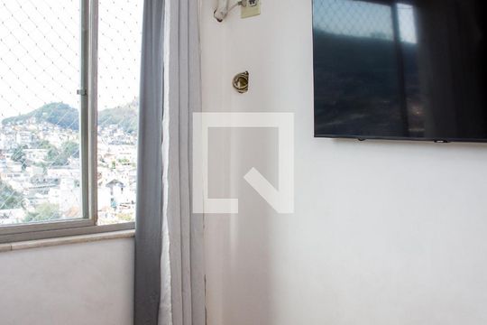 Quarto 01 de apartamento para alugar com 2 quartos, 58m² em Cascadura, Rio de Janeiro
