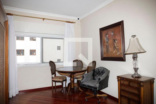 Sala de apartamento à venda com 3 quartos, 98m² em Santana, Porto Alegre