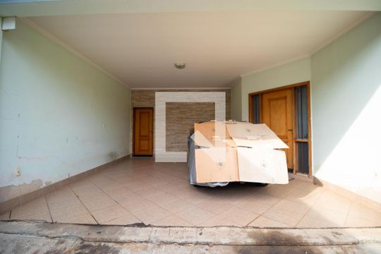Garagem de casa à venda com 3 quartos, 150m² em Parque Beatriz, Campinas