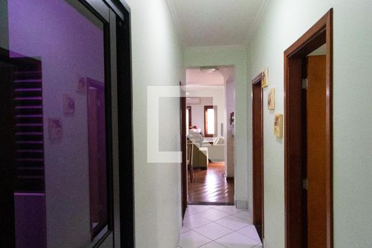 Corredor de casa à venda com 3 quartos, 150m² em Parque Beatriz, Campinas
