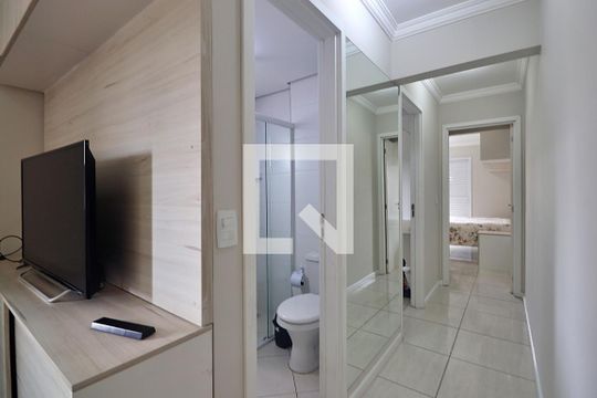 Corredor de apartamento à venda com 2 quartos, 60m² em Vila Curuçá, Santo André