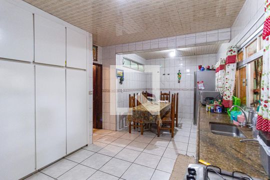 Cozinha de casa à venda com 4 quartos, 500m² em Presidente Altino, Osasco