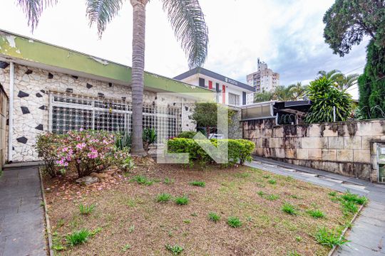 Garagem de casa à venda com 4 quartos, 500m² em Presidente Altino, Osasco