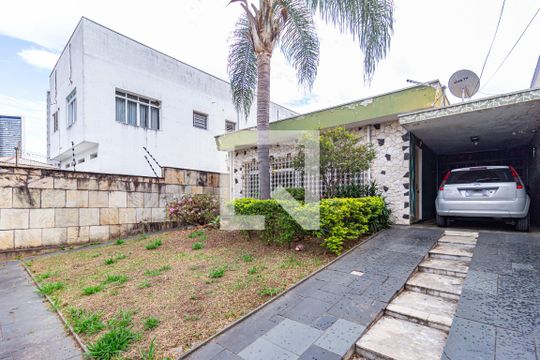 Garagem de casa à venda com 4 quartos, 500m² em Presidente Altino, Osasco