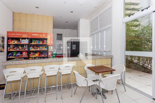 Área comum - Mercadinho de apartamento para alugar com 2 quartos, 68m² em Paraíso, São Paulo