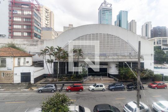 Vista da Sala de apartamento para alugar com 4 quartos, 120m² em Aclimação, São Paulo