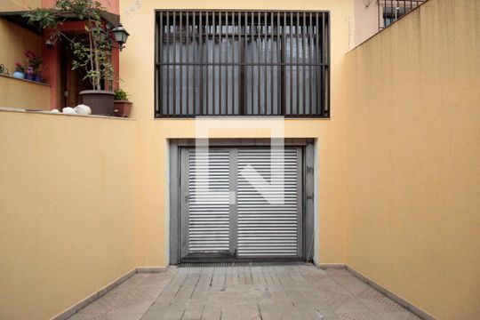 Garagem de casa à venda com 3 quartos, 235m² em Sumarezinho, São Paulo