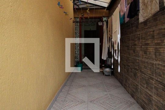 Corredor de casa à venda com 3 quartos, 235m² em Sumarezinho, São Paulo