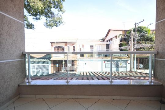 Sacada da Suíte 1 de casa à venda com 3 quartos, 240m² em Vila Mazzei, São Paulo